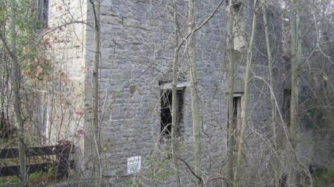 Oct 30, 2011 - Darnley-Mill-Crooks-Hollow286.jpg