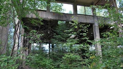 This place is huge! - Donald-(ghost-chemical-plant)48.jpg