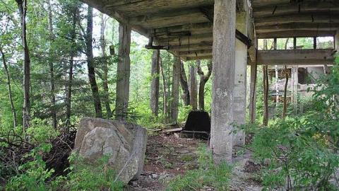 This place is huge! - Donald-(ghost-chemical-plant)32.jpg