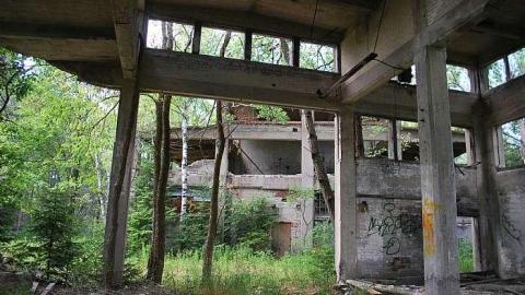 This place is huge! - Donald-(ghost-chemical-plant)49.jpg