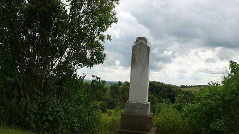 Grassy Knoll - Trinity-Pioneer-Cemetery39.jpg