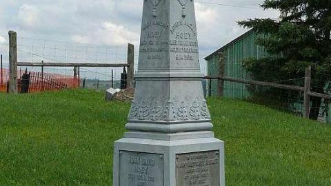 Grassy Knoll - Trinity-Pioneer-Cemetery1.jpg