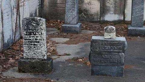 January 2019 - First-Yarmouth-Baptist-Cemetery7.jpg