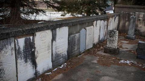 January 2019 - First-Yarmouth-Baptist-Cemetery14.jpg