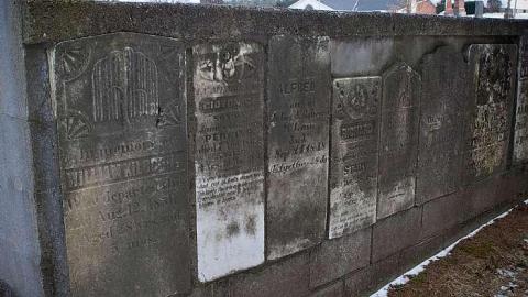 First Yarmouth Baptist Cemetery photo 2