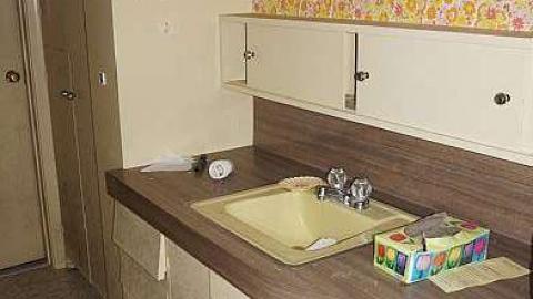 1960's Party Bungalow - DSC05596.jpg