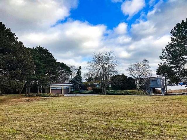 $4.4Million Dollar Mansion - Burlington, Ontario