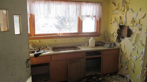 Nobody Home - IMG_1209.jpg