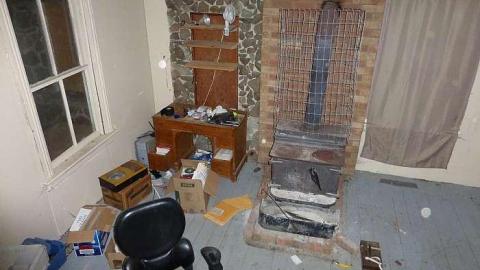 All that Remains - P1140085.jpg