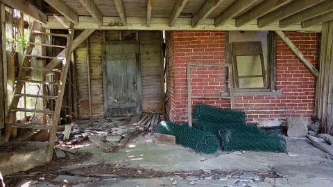 Photo from Bass Decay '18