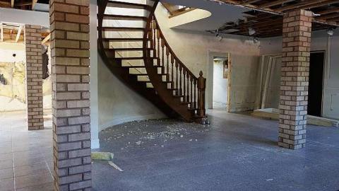 Not Secured '19 - Out-with-The-New,-In-With-The-New61.jpg