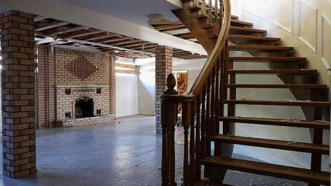 Not Secured '19 - Out-with-The-New,-In-With-The-New67.jpg