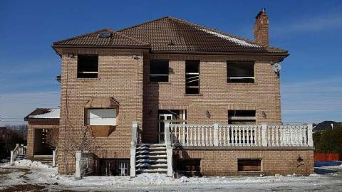 Not Secured '19 - Out-with-The-New,-In-With-The-New70.jpg