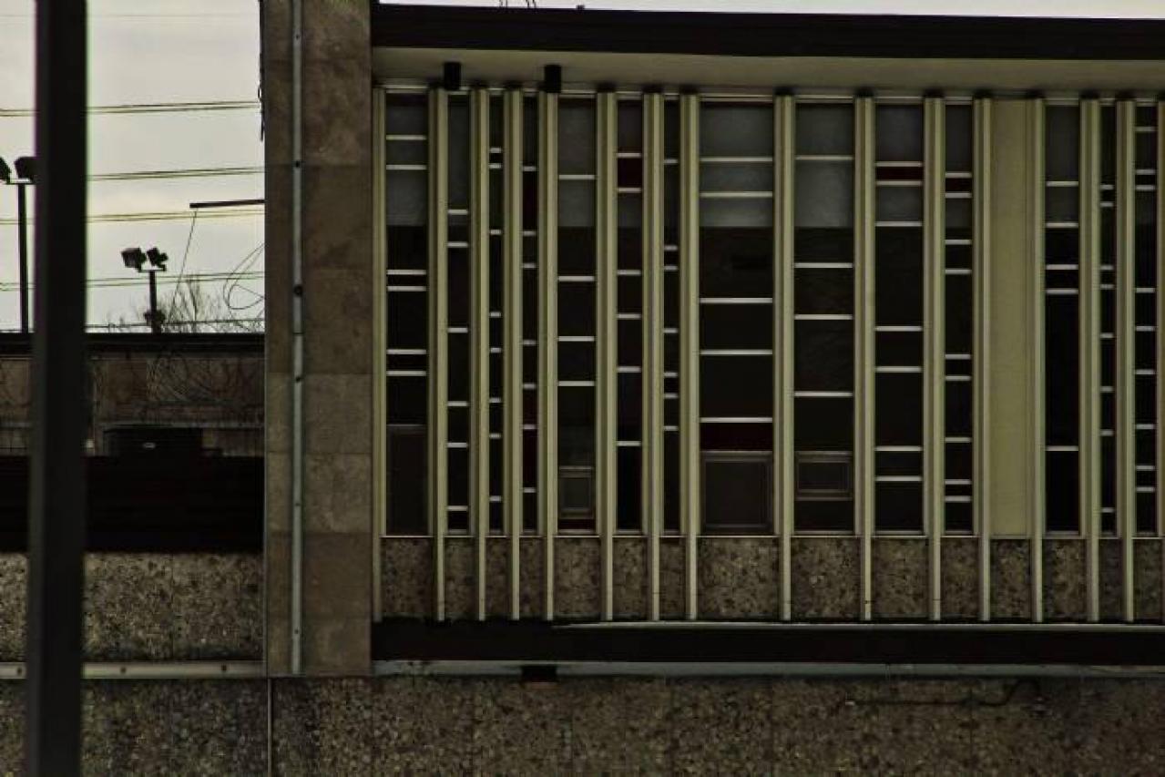 Exteriors...for now! - W8cbNWMC.jpg