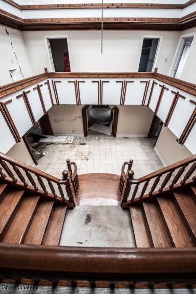 Money Can't Buy Happiness photo 4