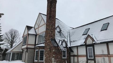Tudor Style House - 55817163_2246030728753527_3207927445797732352_n.jpg