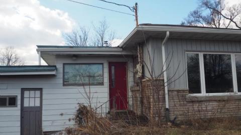 Un-well House  - P3201861.jpg