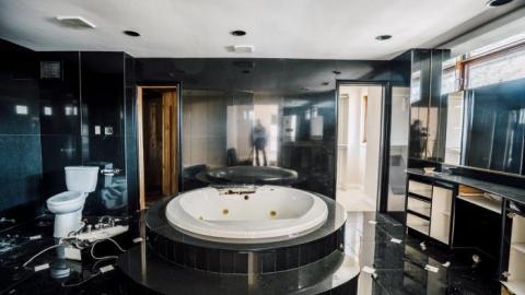 Spoiled - _DSC7240-HDR.jpg