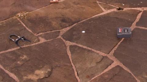 Putting The Screws To It photo 5