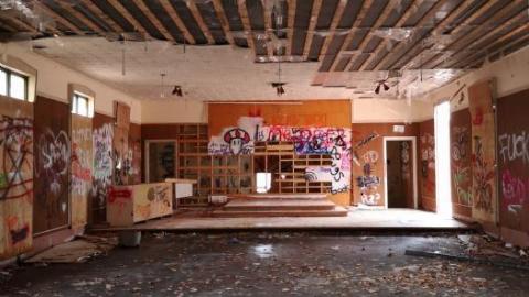 Fading History - CFB-Edgar37.jpg