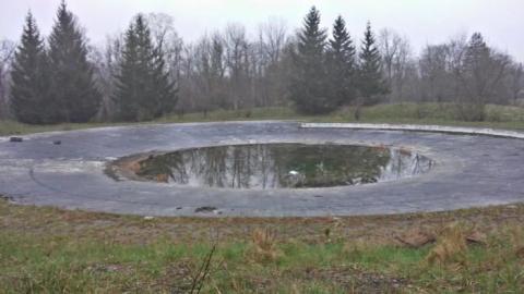 Old Summer Camp & Wading Pool - Abandoned-Wading-Pool24.jpg