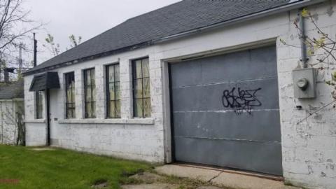 White and Yellow - Cambridge, Ontario