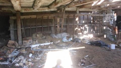 20-minute adventure - Bells-Corners-Barn1.jpg