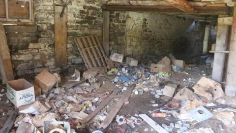 20-minute adventure - Bells-Corners-Barn2.jpg