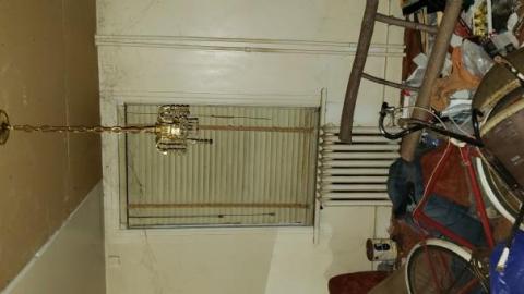 Hoarders house - Hoarder-house4.jpg