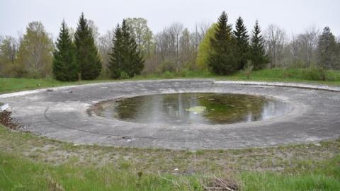 Back to Summer Camp - Abandoned-Wading-Pool14.jpg