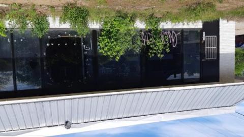 Spotlight No More - Bar-hopping-no-more20.jpg