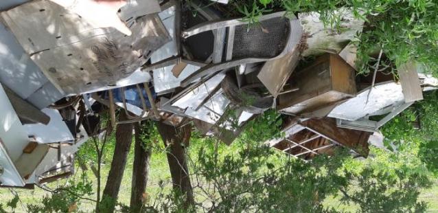 Abandoned Storage Homes/Trailers photo 3