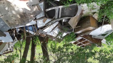 Abandoned Storage Homes/Trailers photo 3