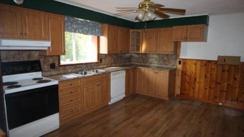 Old School Bungalow - IMG_4520.jpg