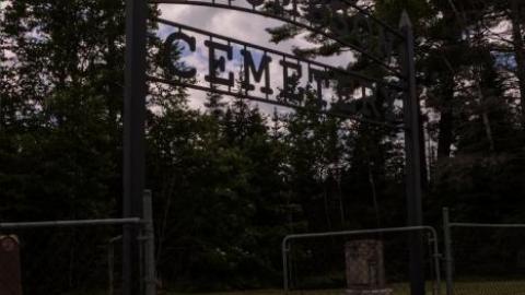 Daughters - Thompson-pioneer-Cemetery5.jpg