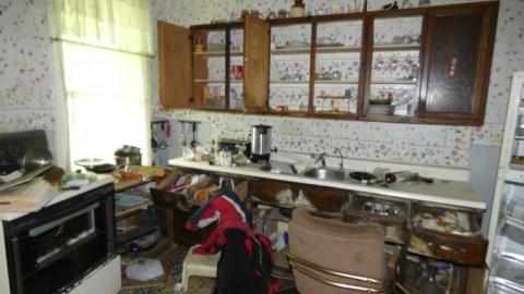 Nasty Notes - Thames-Centre-Time-Capsule93.jpg