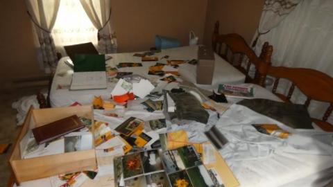 Nasty Notes - Thames-Centre-Time-Capsule69.jpg