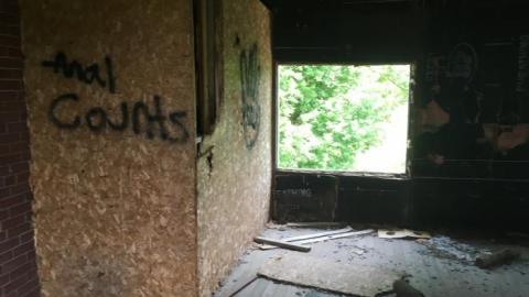 July 2019 - Latched-Into-Darkness104.jpeg