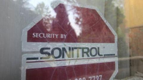 July 2019 - The-Brady-Bunch-House16.jpg