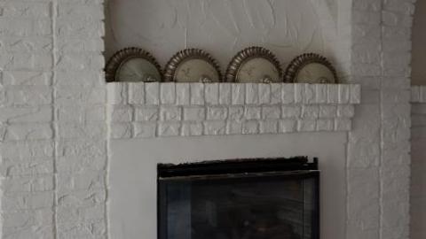 Oct '18 - Italian-70s-Mansion6.jpg