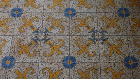 Oct '18 - Italian-70s-Mansion9.jpg