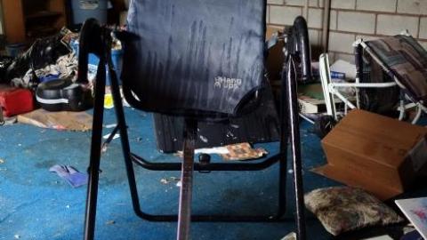 Oct '18 - Italian-70s-Mansion21.jpg