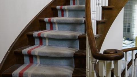 Oct '18 - Italian-70s-Mansion41.jpg