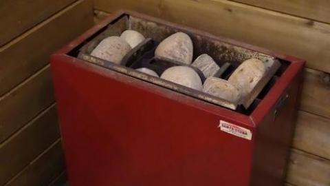 Oct '18 - Italian-70s-Mansion50.jpg