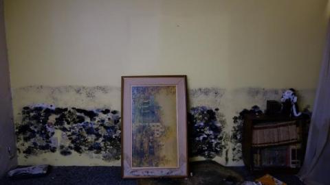 Oct '18 - Italian-70s-Mansion52.jpg