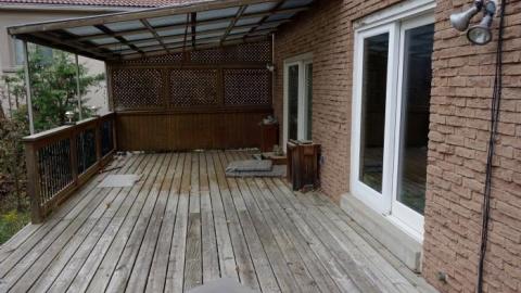 Oct '18 - Italian-70s-Mansion59.jpg