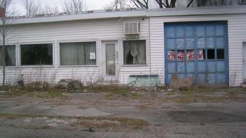 7741 old hwy 2 - Rundown-in-Deseronto4.jpg