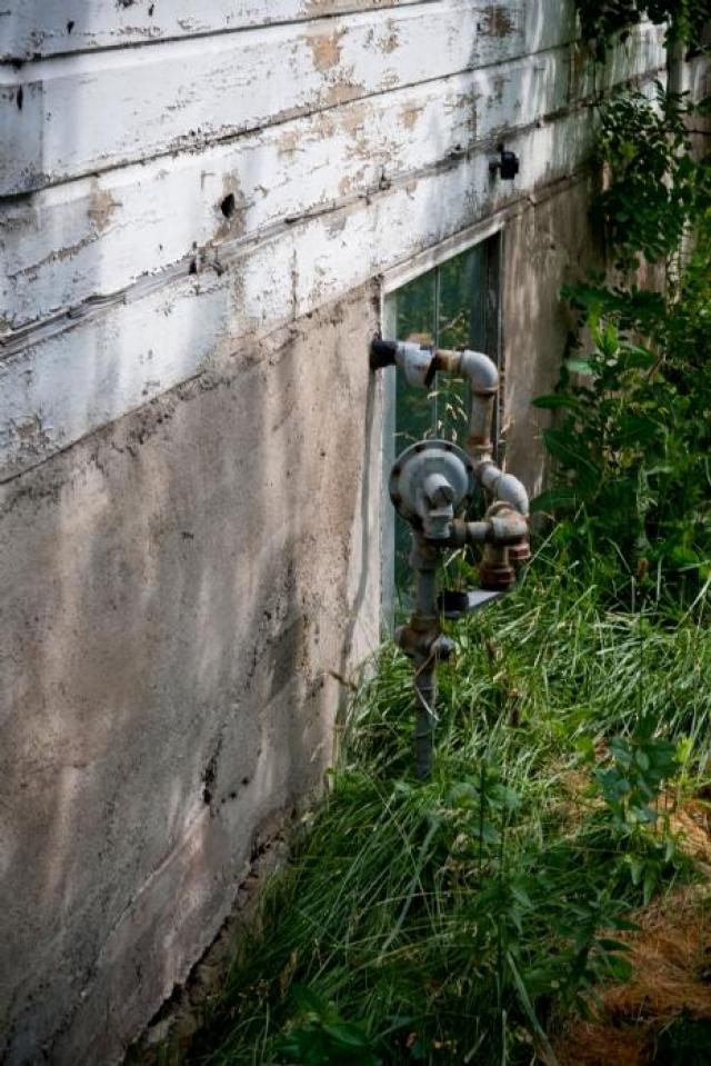 Highway 8 Teardown photo 4