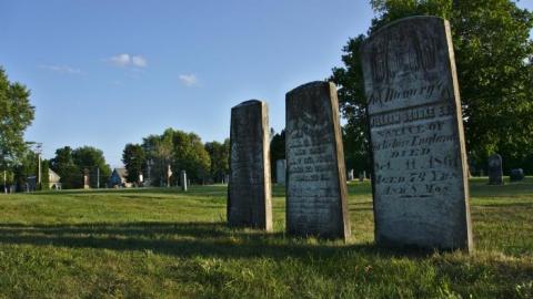 Craig St Cemetery  - The-Old-Burying-Ground6.jpg