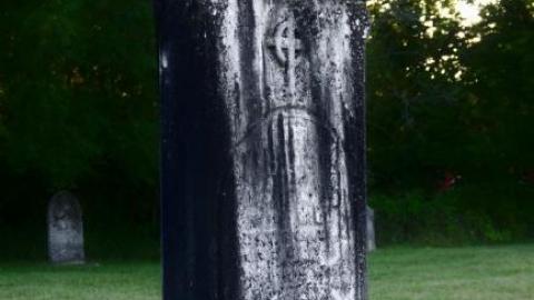 Craig St Cemetery  - The-Old-Burying-Ground5.jpg